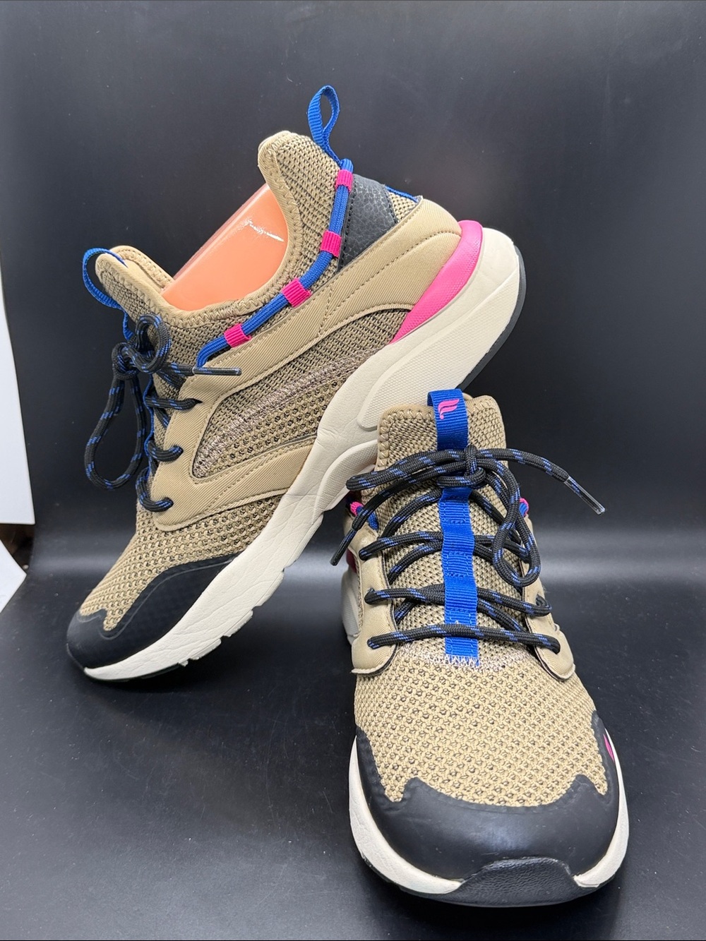 Fabletics Zuma 5 Studio Sneakers Tan Blue Pink Women’s Size 9